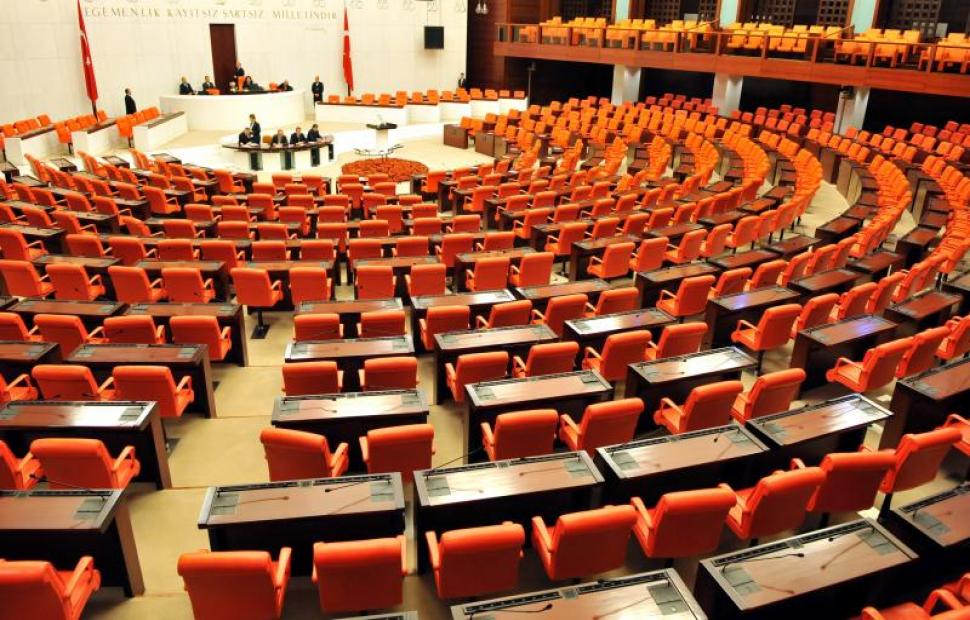 Giderayak emekli milletvekillerine kıyak